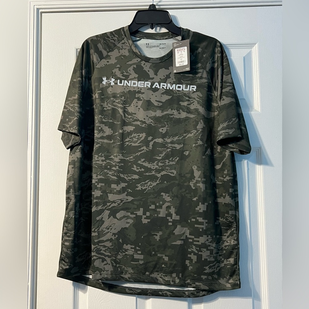 Tech camo tee
